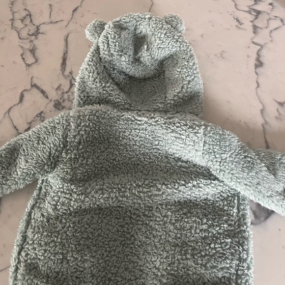 Baby jacket. - Picture 3 of 3